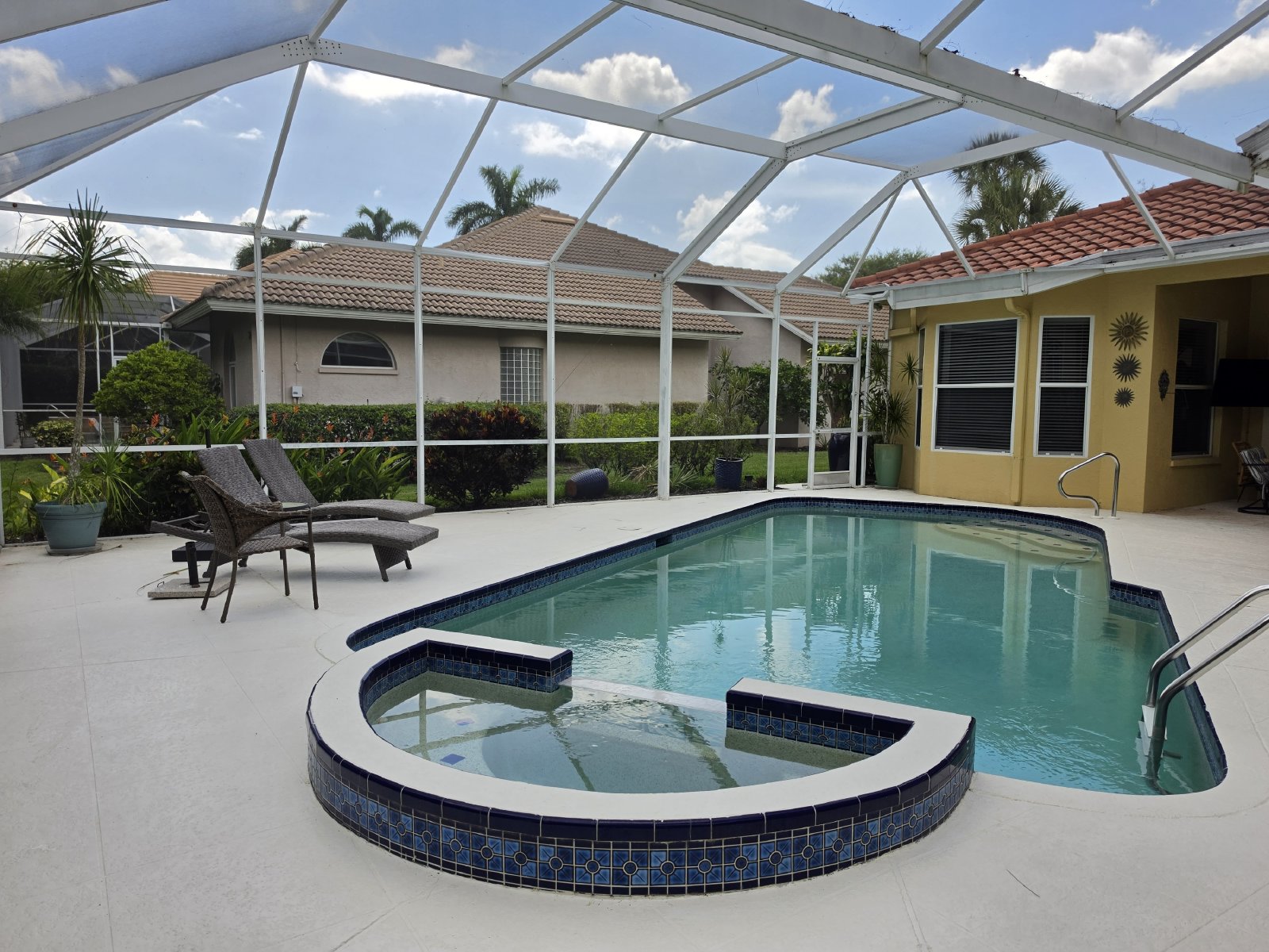 8972 Lely Island Circle - 1 property image