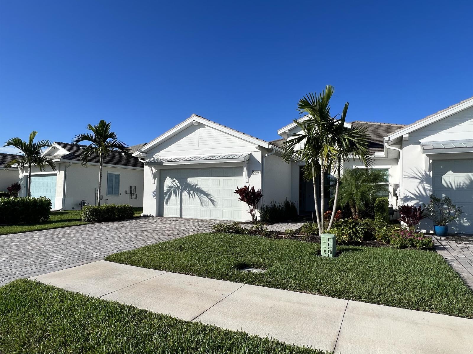 9007 St. Lucia Dr - 1 property image
