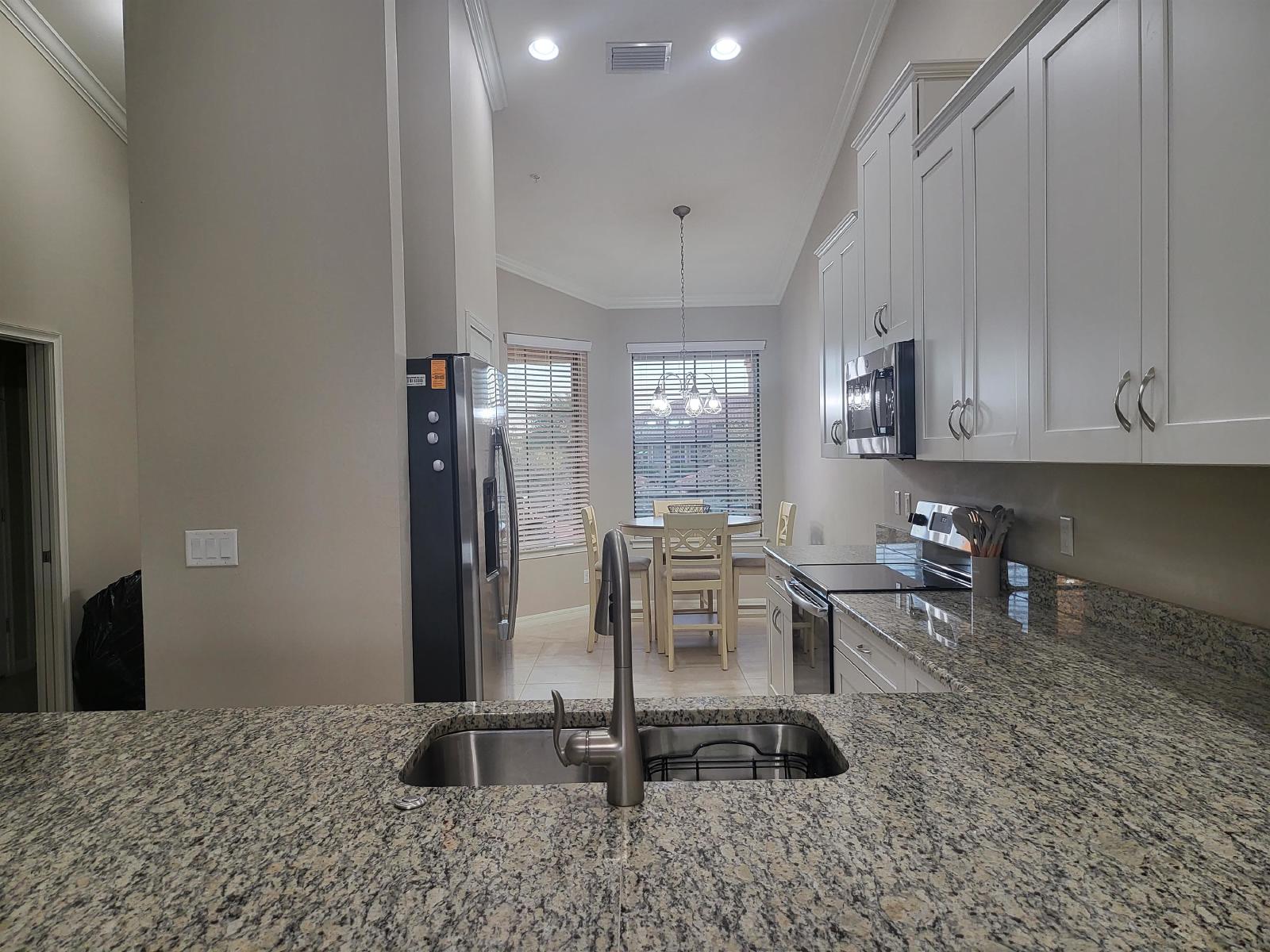 9441 Benvenuto Ct - 4-202 property image