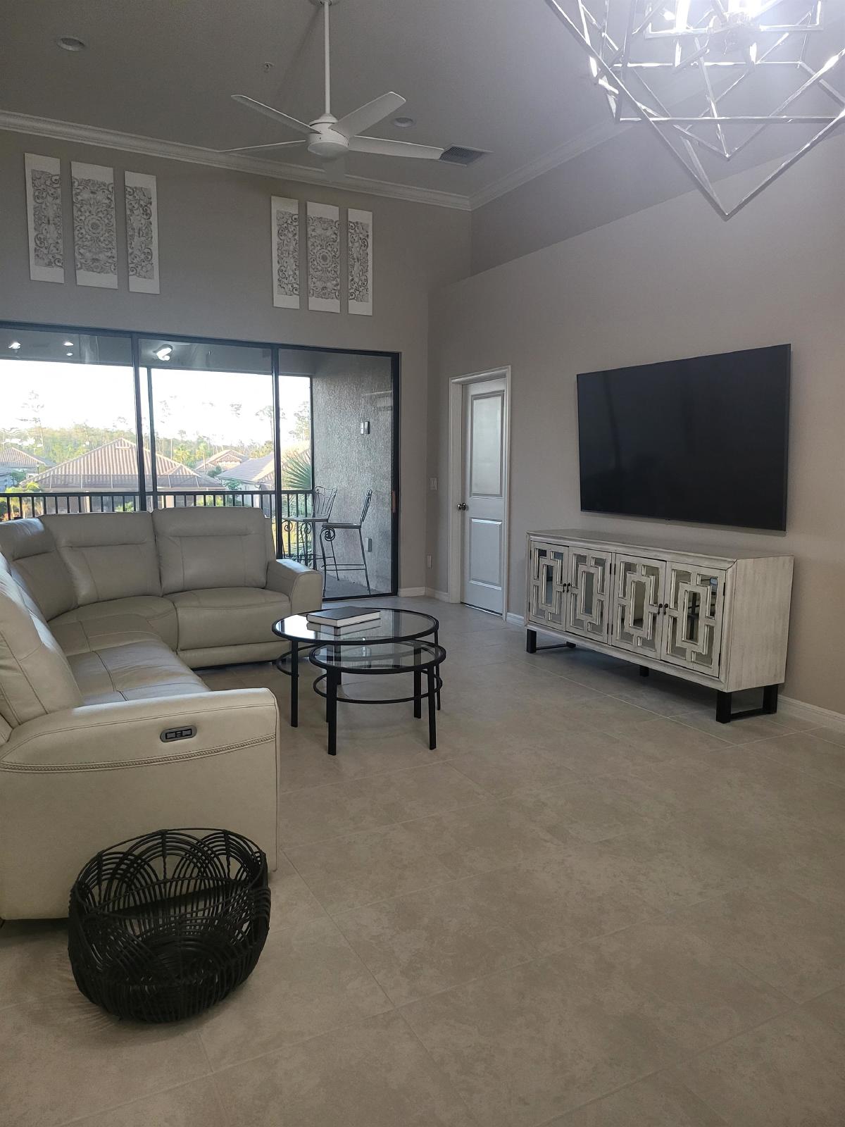 9441 Benvenuto Ct - 4-202 property image