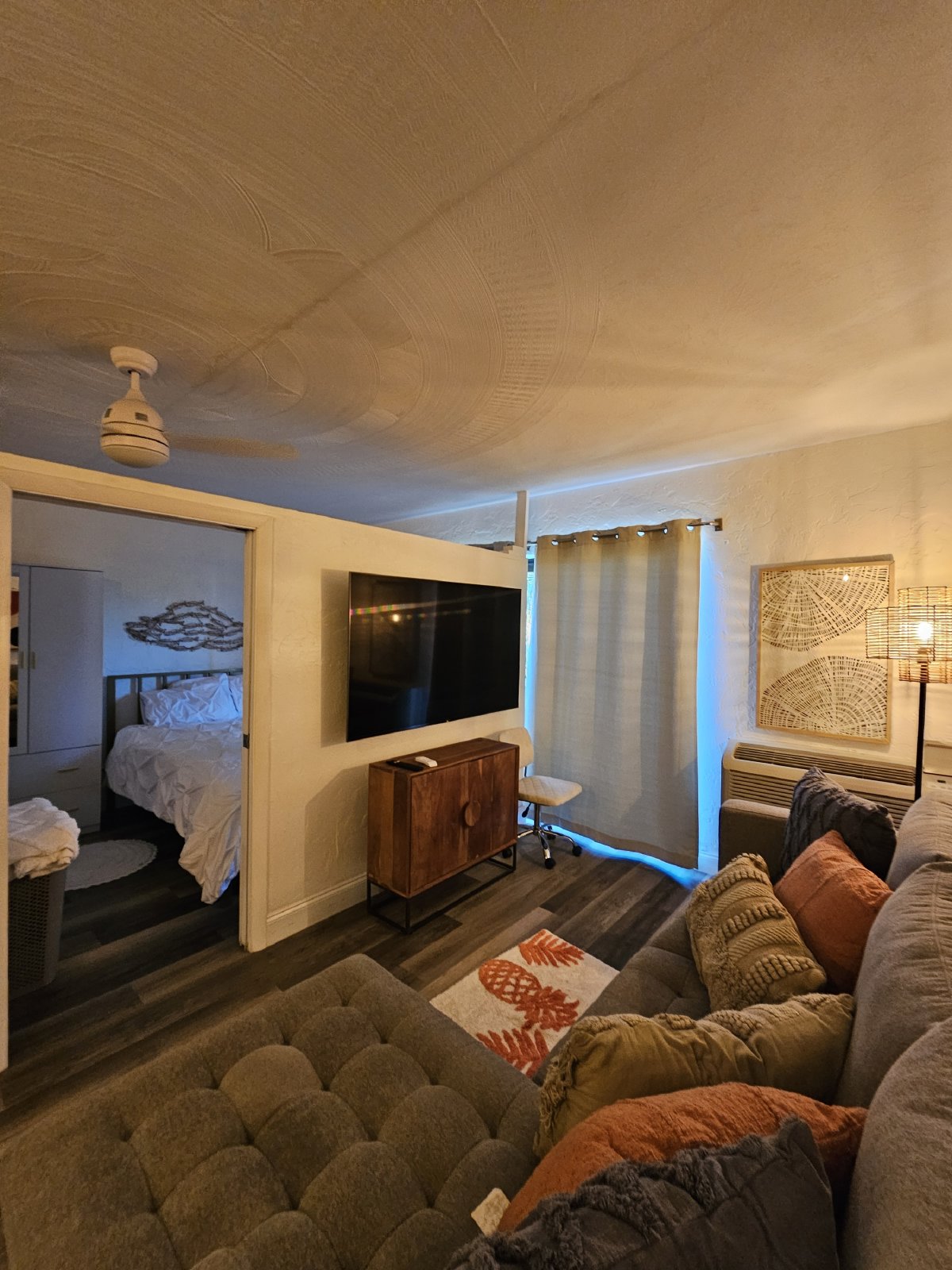 828 Wiggins Pass Road - 9 property image