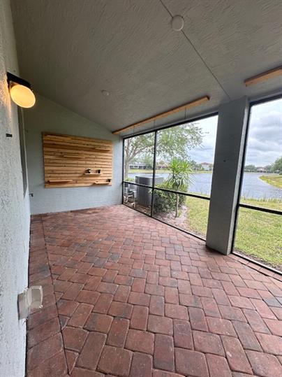 14732 Sutherland Avenue Unit 332 - 332 property image