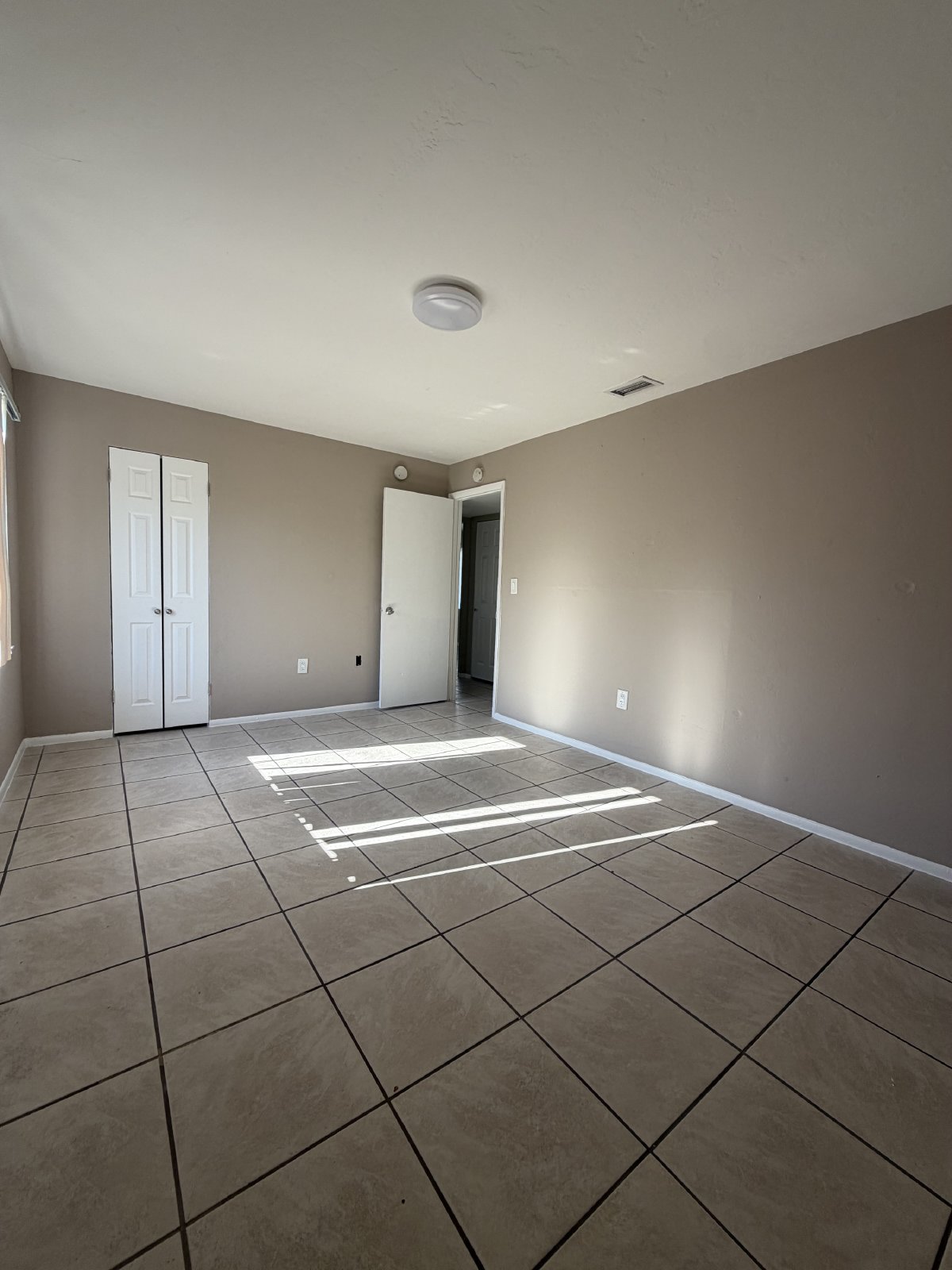 4214 Desoto Avenue - 42 property image