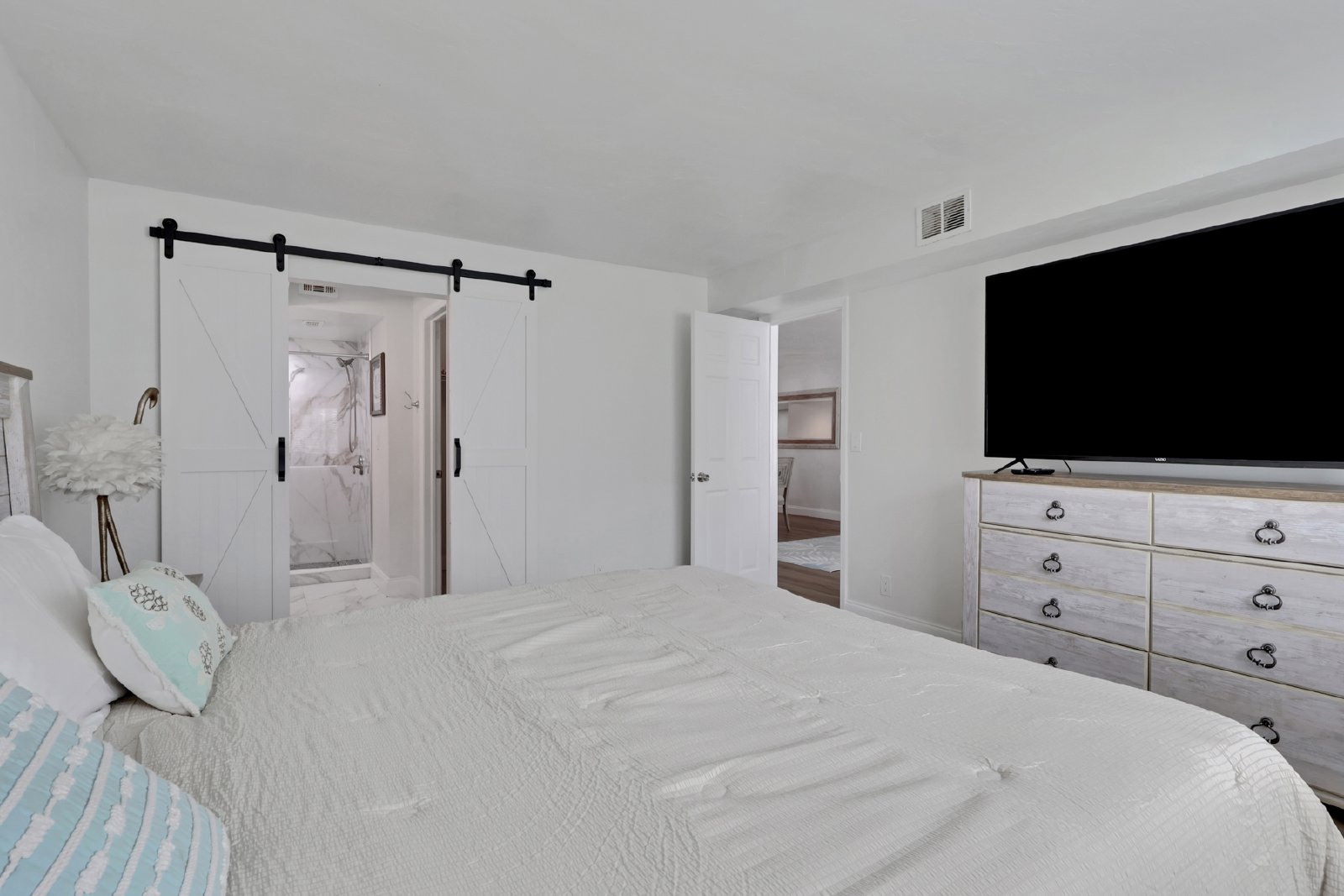 4001 Ice Castle Way #5 - 1 property image