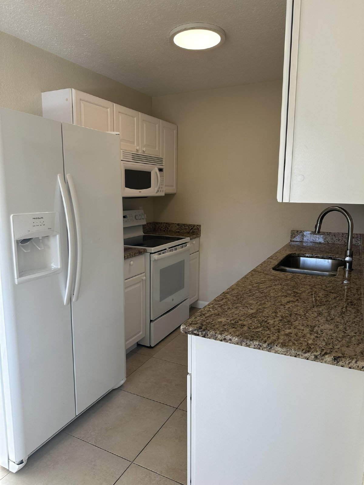 4621 Bayshore Drive - Q6 property image
