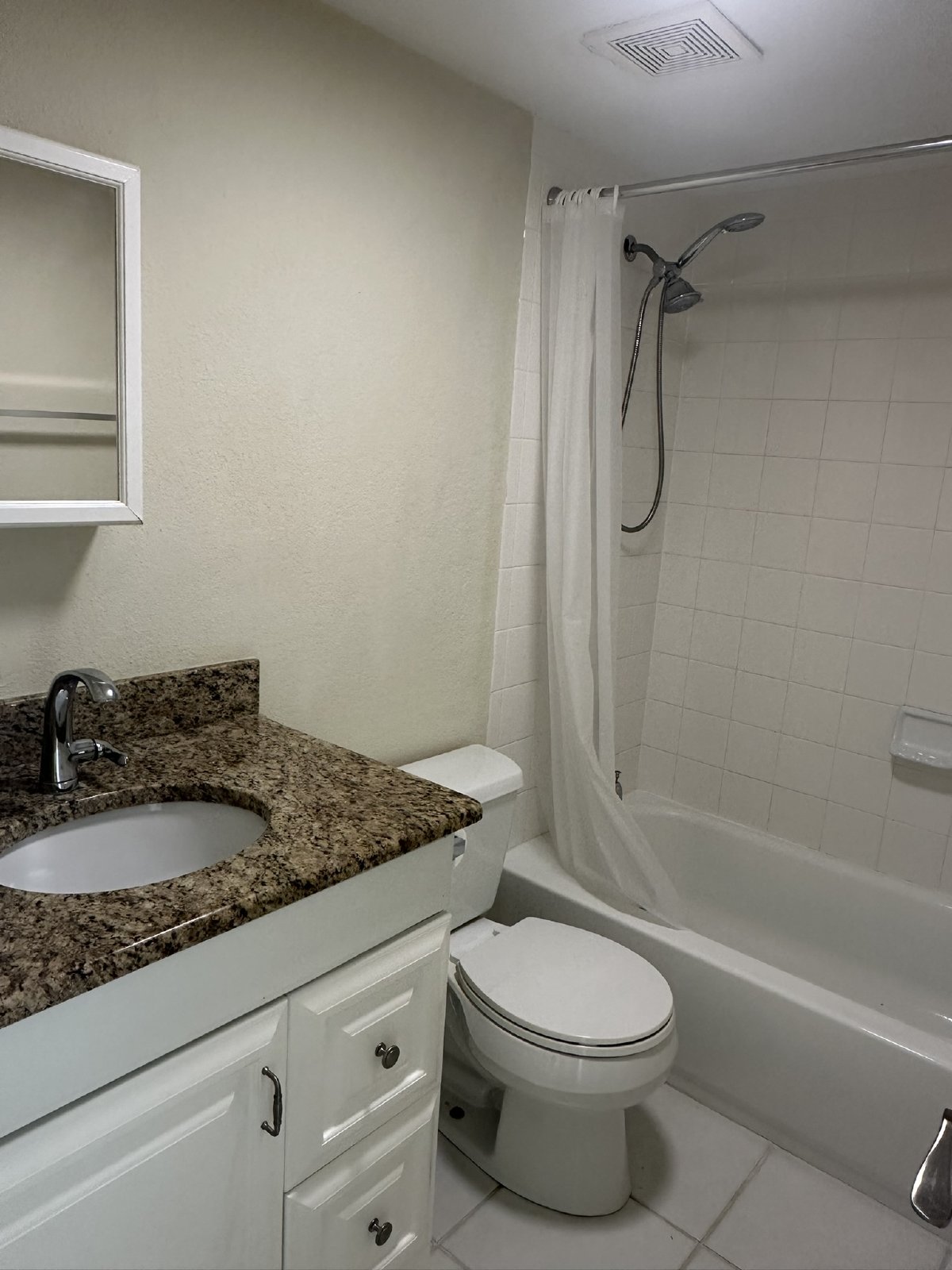 4621 Bayshore Drive - Q6 property image